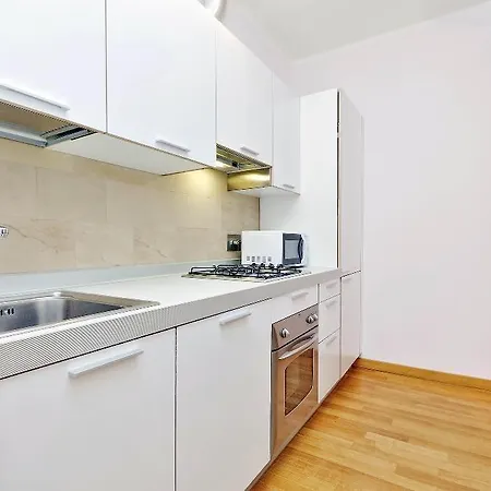 Largo Dell'artide Apartment