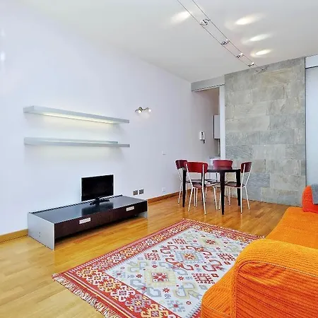 Largo Dell'artide Apartment